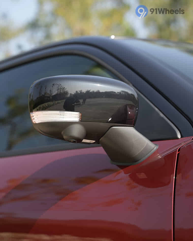 Headlights & Tail-lights - 2 Headlights & Tail-lights - 2