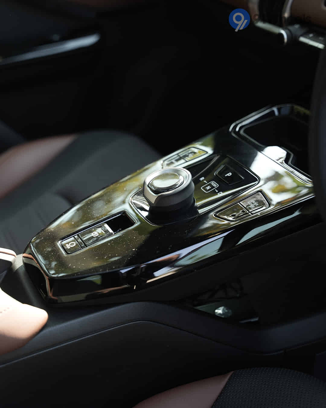 Gear Shifter / Gear Shifter Stalk Gear Shifter / Gear Shifter Stalk