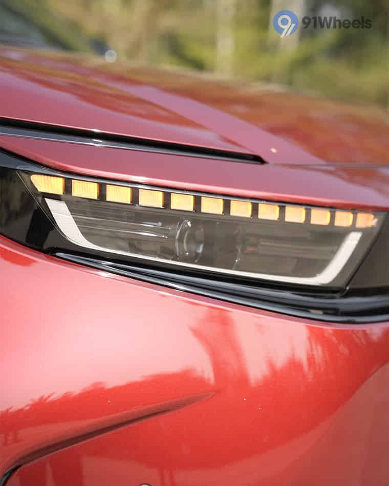 Headlights & Tail-lights - 4 Headlights & Tail-lights - 4