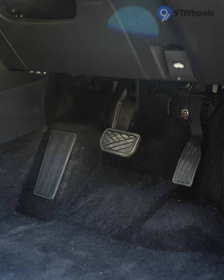 Driver Controls - 6 Driver Controls - 6