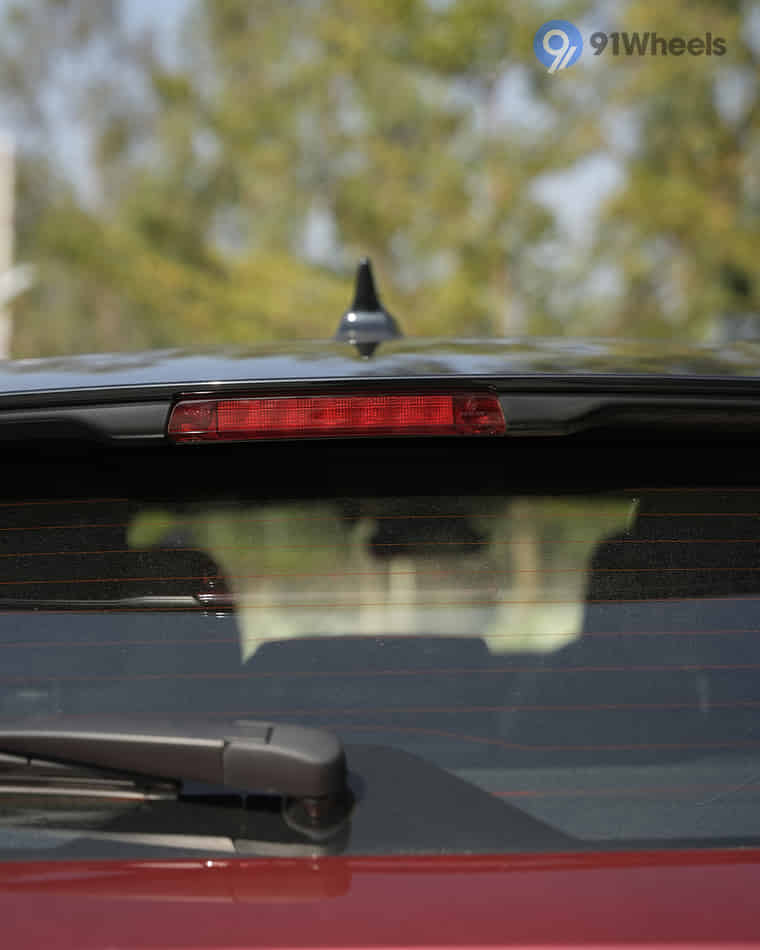 Headlights & Tail-lights - 5 Headlights & Tail-lights - 5