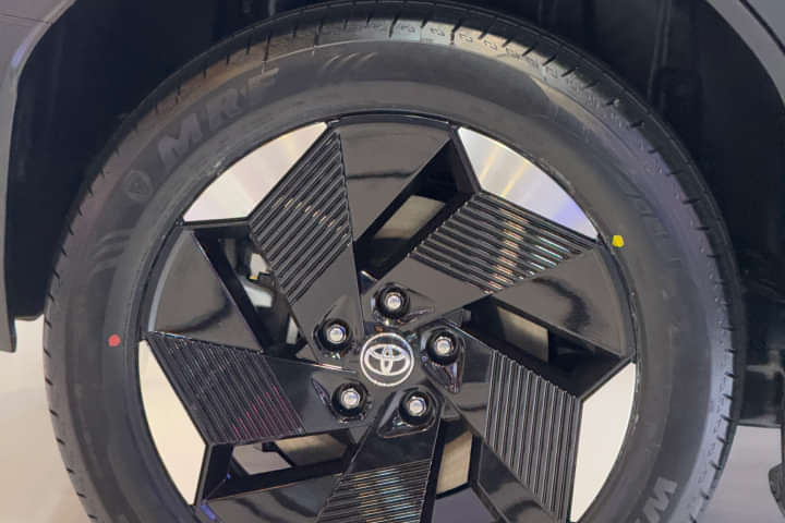Toyota Urban Cruiser EV Wheel
