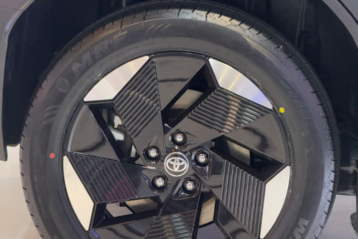 Toyota Urban Cruiser EV Wheel Toyota Urban Cruiser EV Wheel