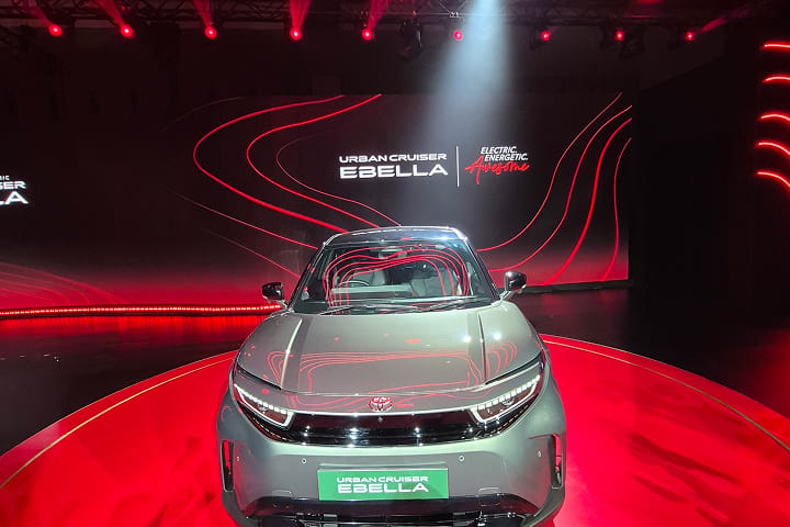 Toyota Urban Cruiser Ebella Front View