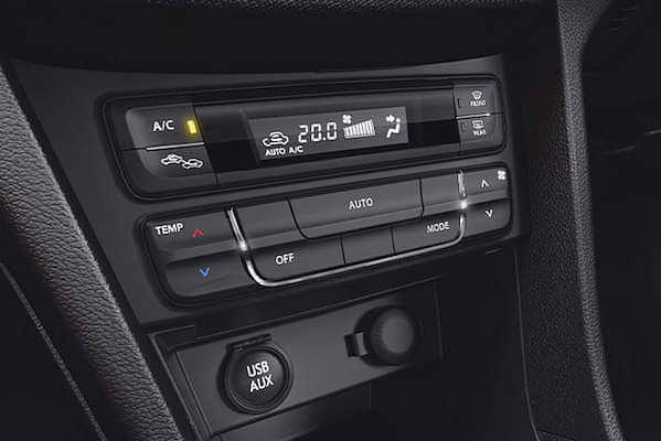 Toyota Urban Cruiser 2020-2022 Air-con Controls