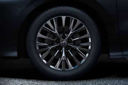 Toyota Vellfire Executive Lounge Hybrid Wheel