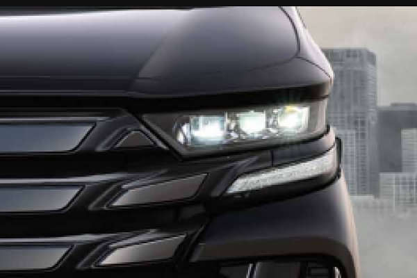 Toyota Vellfire Headlight