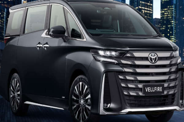 Toyota Vellfire Right Front Three Quarter