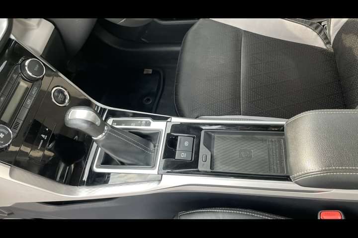 Toyota Veloz Gear Shifter/Gear Shifter Stalk