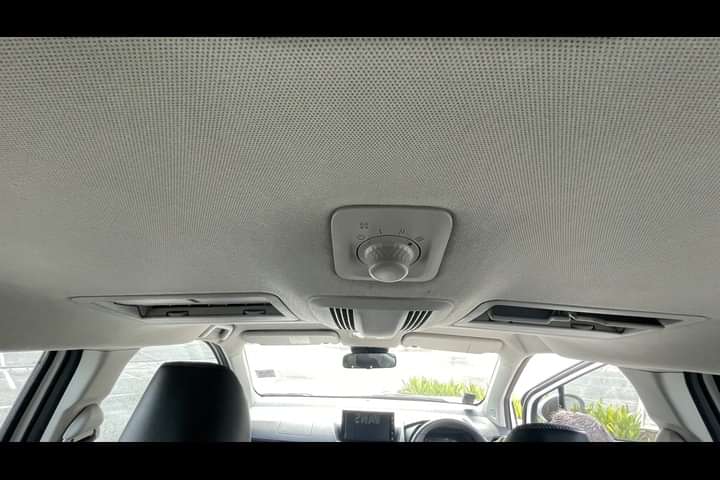 Toyota Veloz AC Controls