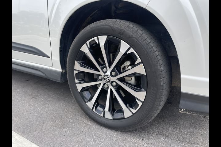 Toyota Veloz Wheel