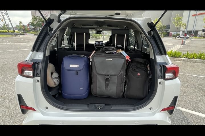 Toyota Veloz Open Boot/Trunk