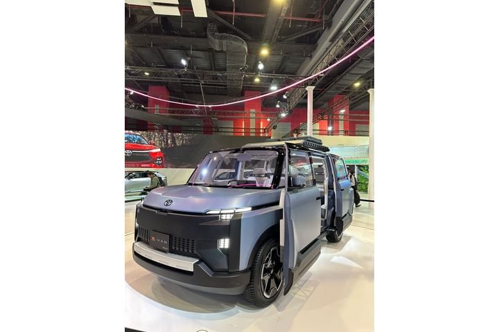 Toyota XVan Left Front Three Quarter Toyota XVan Left Front Three Quarter