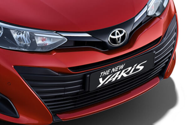 Toyota Yaris  2021-2021 Grille