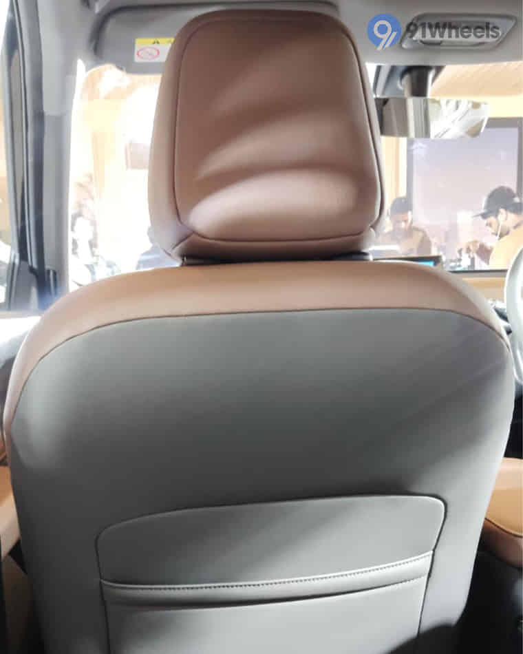 Seats & Cabin Comfort - 3 Seats & Cabin Comfort - 3