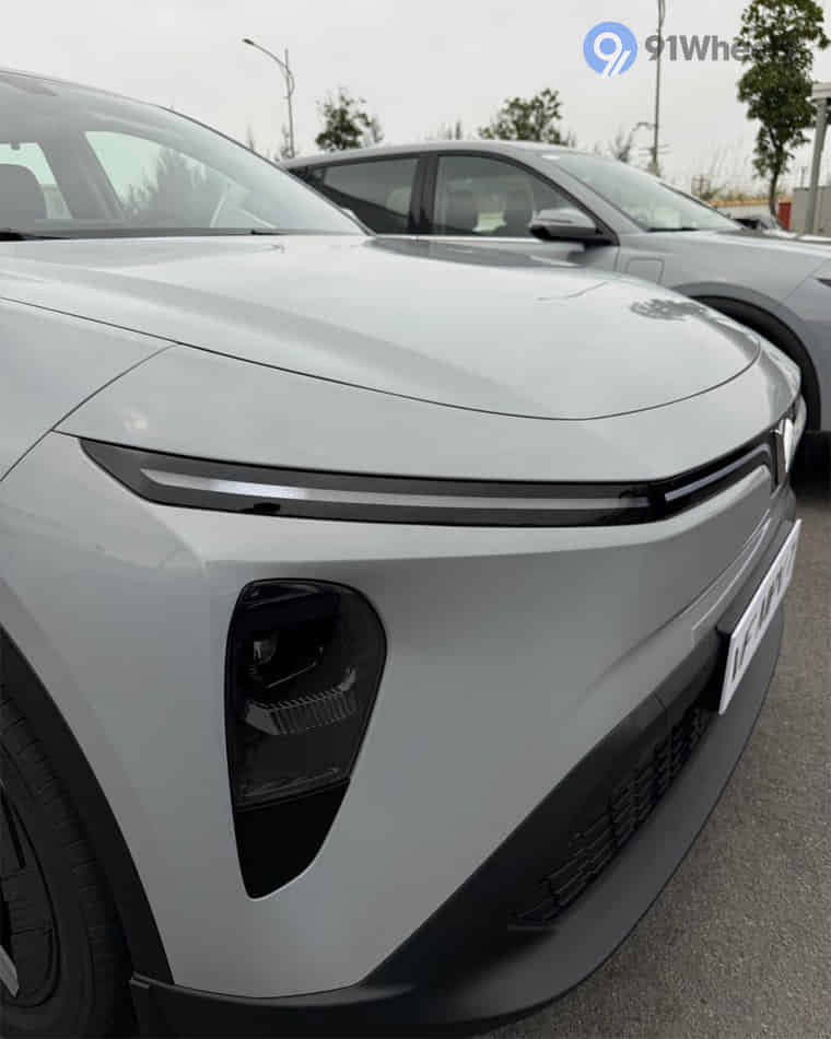 Headlights & Tail-lights - 1