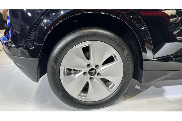 VinFast VF7 Wheel