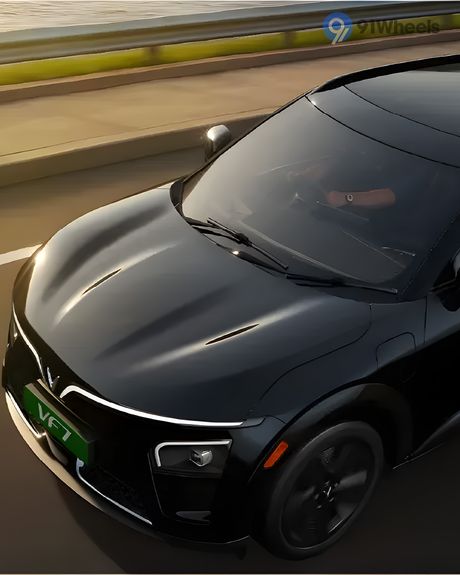 VF7 Closed Hood / Bonnet