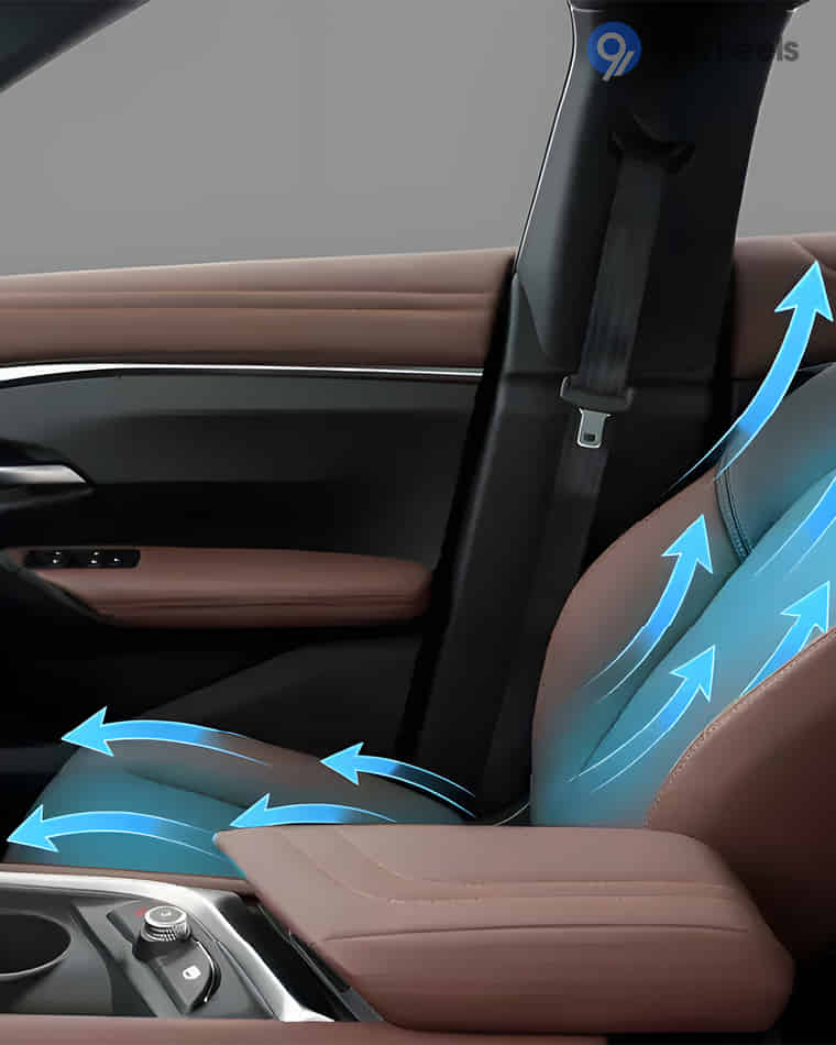 Dashboard & Front Cabin - 6