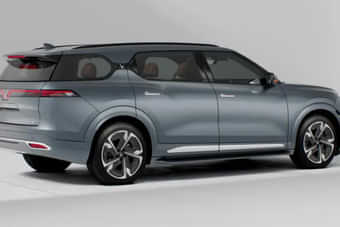 VinFast VF9 Right Rear Three Quarter