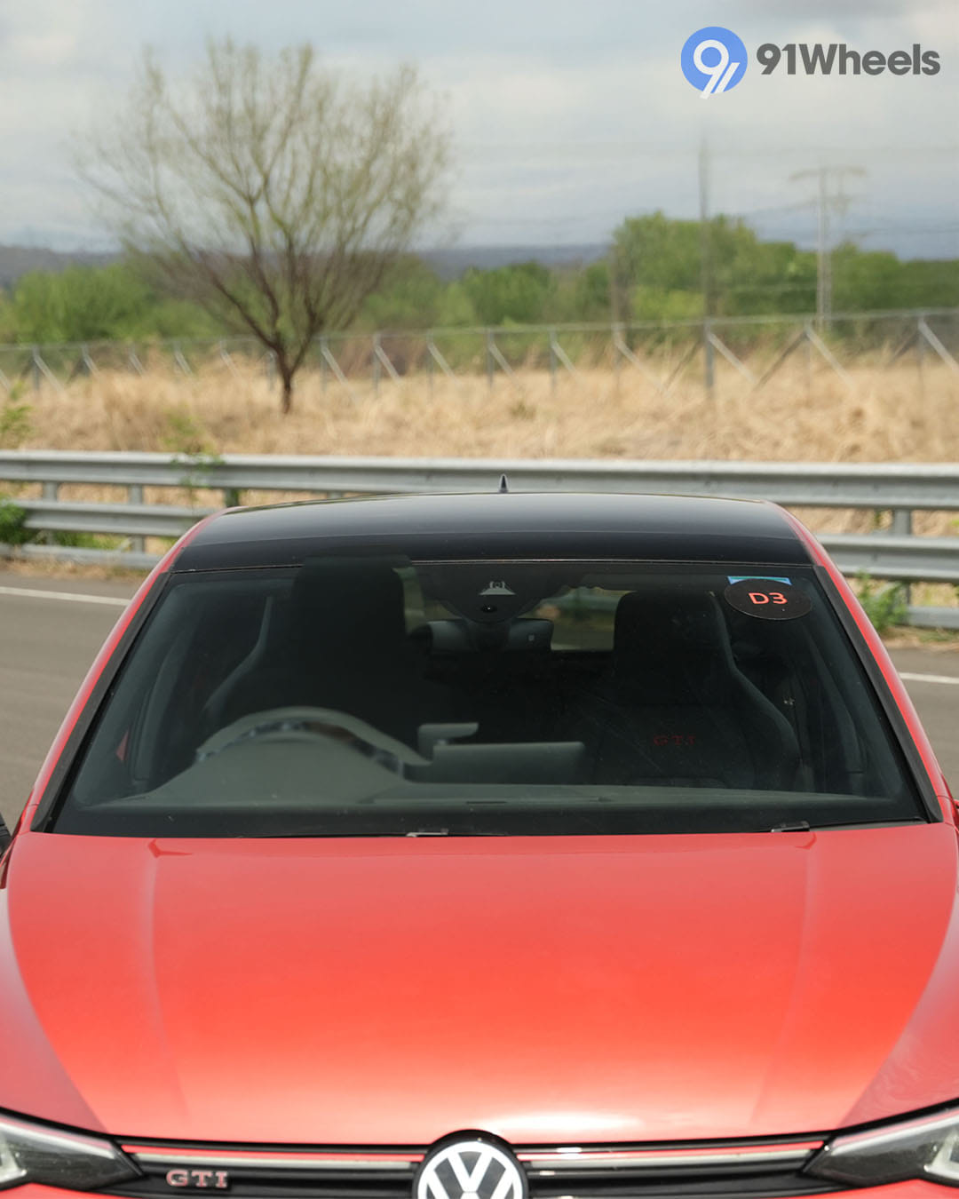 Volkswagen Golf GTI Front Windshield / Windscreen Volkswagen Golf GTI Front Windshield / Windscreen