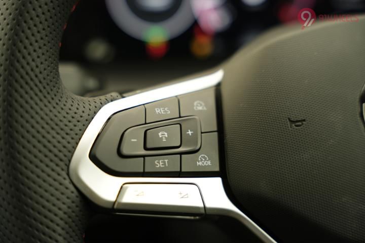 Volkswagen Golf GTI Left Steering Mounted Controls