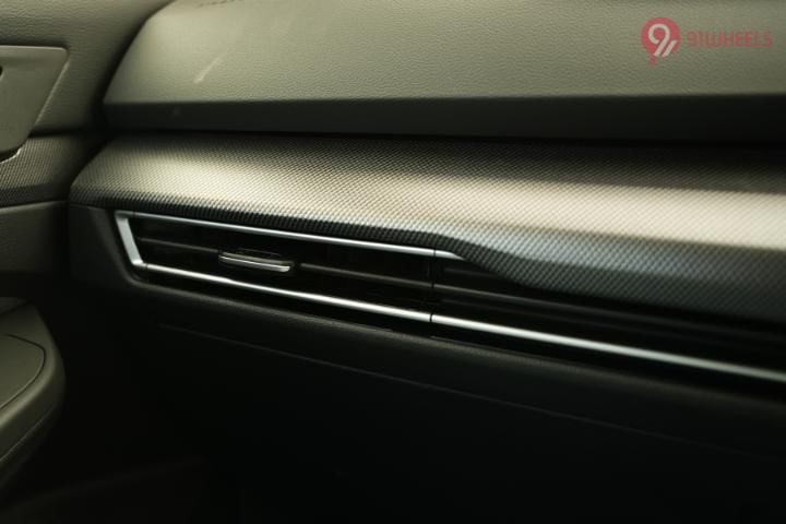 Volkswagen Golf GTI Front Passenger Air Vent