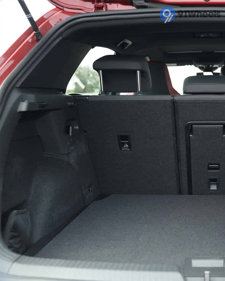 Bootspace & Utility - 1