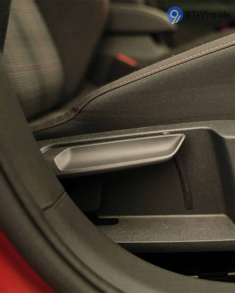 Seats & Cabin Comfort - 3