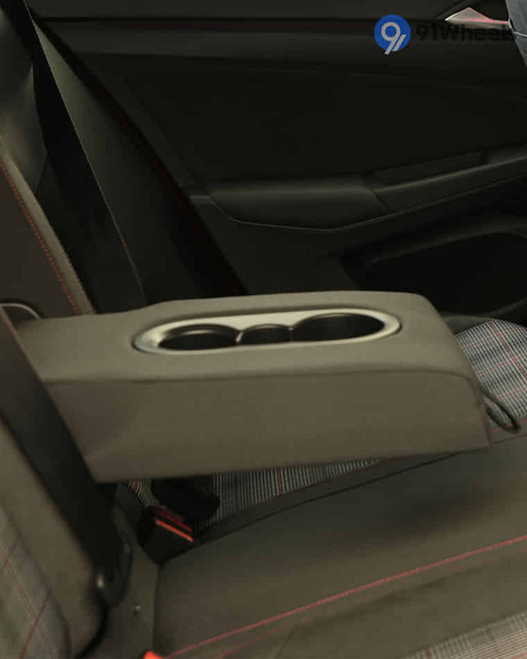 Seats & Cabin Comfort - 5