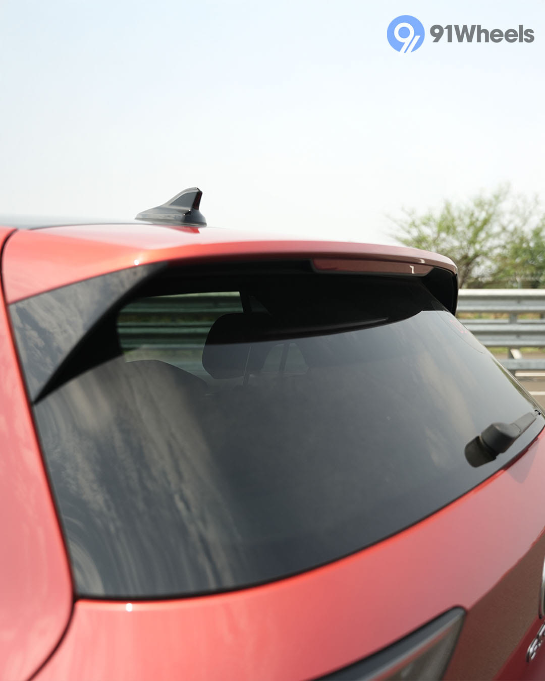 Volkswagen Golf GTI Rear Windshield / Windscreen Volkswagen Golf GTI Rear Windshield / Windscreen