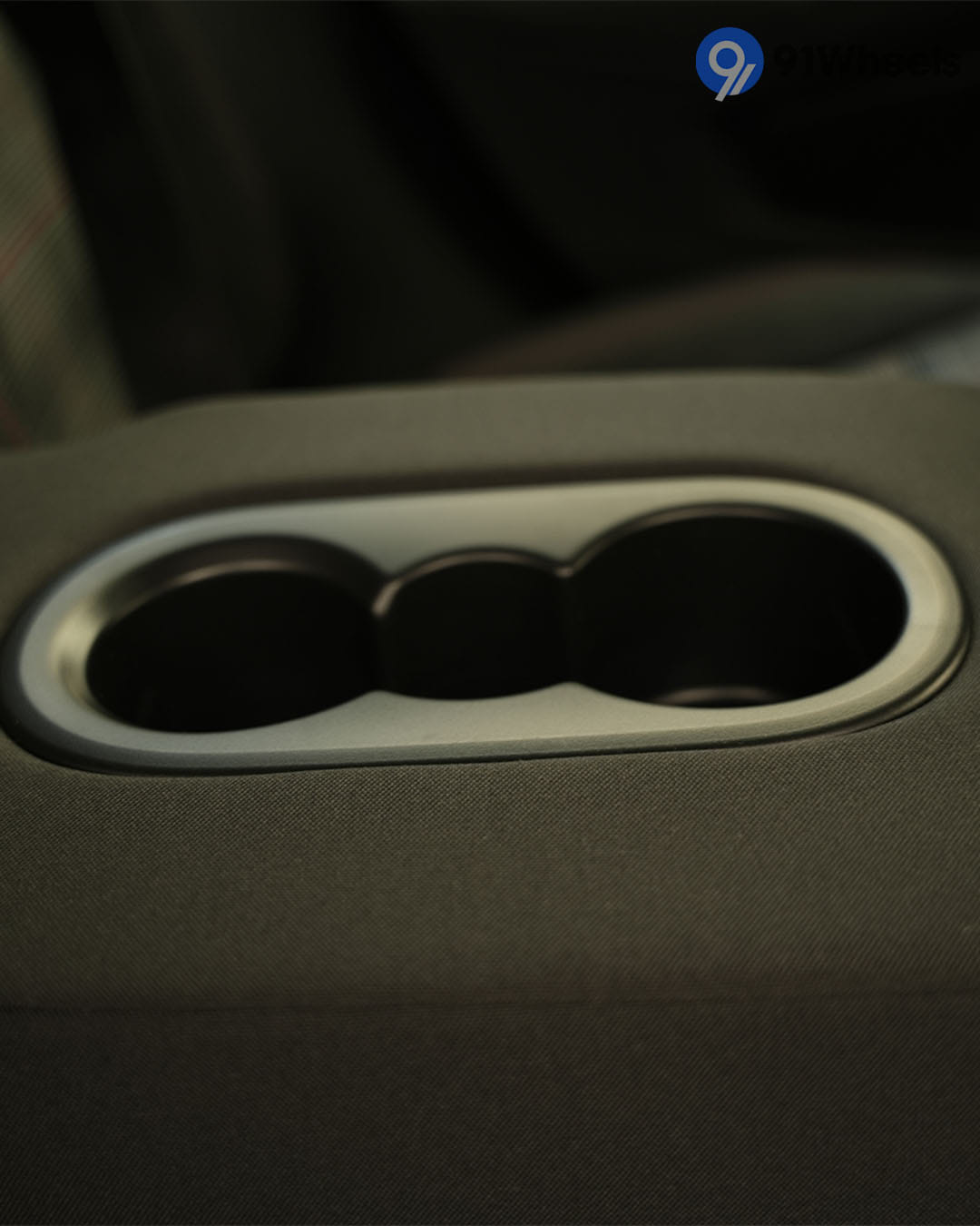 Volkswagen Golf GTI Rear Cup Holders Volkswagen Golf GTI Rear Cup Holders