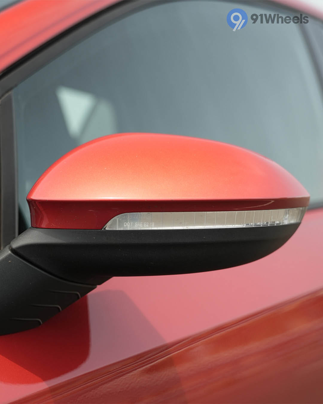 Volkswagen Golf GTI ORVM Blinker Volkswagen Golf GTI ORVM Blinker