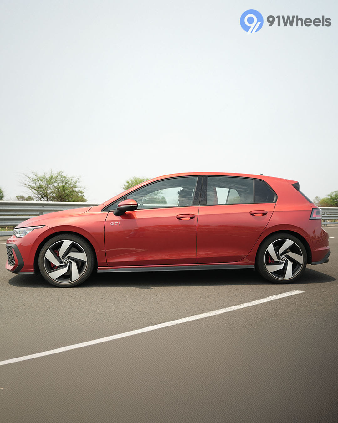 Volkswagen Golf GTI Left Side View Volkswagen Golf GTI Left Side View