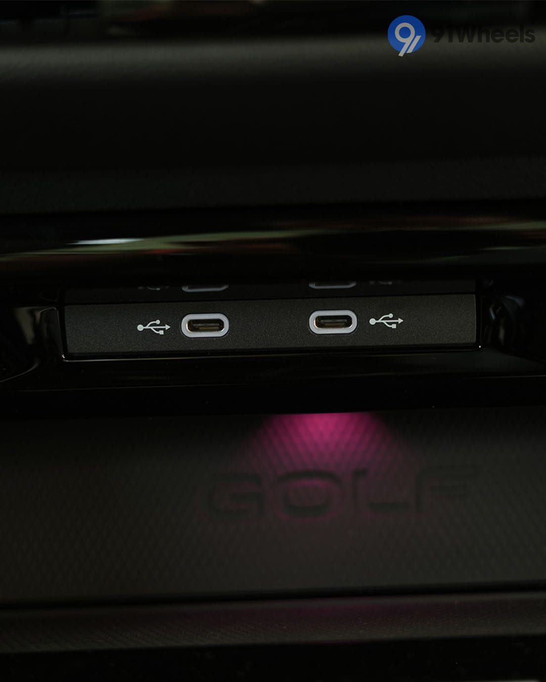 Volkswagen Golf GTI Power Socket / USB / Wireless Charging Volkswagen Golf GTI Power Socket / USB / Wireless Charging