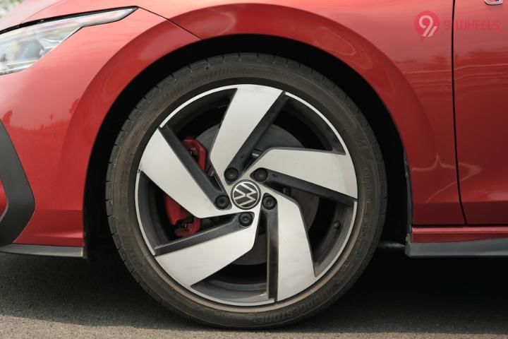 Volkswagen Golf GTI Front Fender
