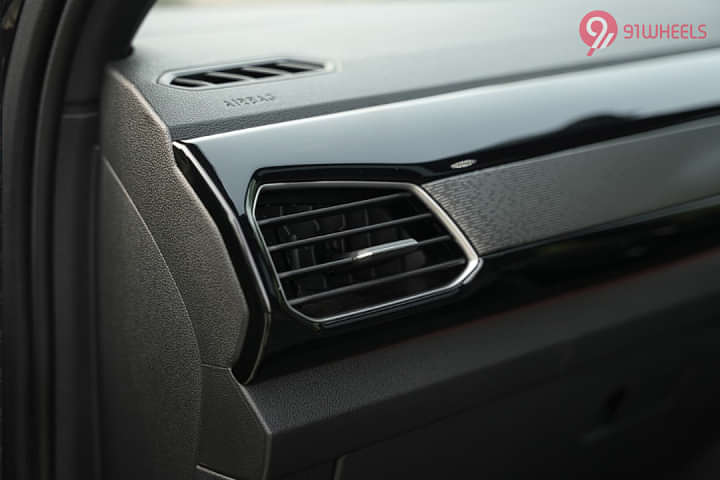 Volkswagen Taigun Front Centre Air Vents