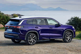 Volkswagen Tayron R-Line Right Rear Three Quarter