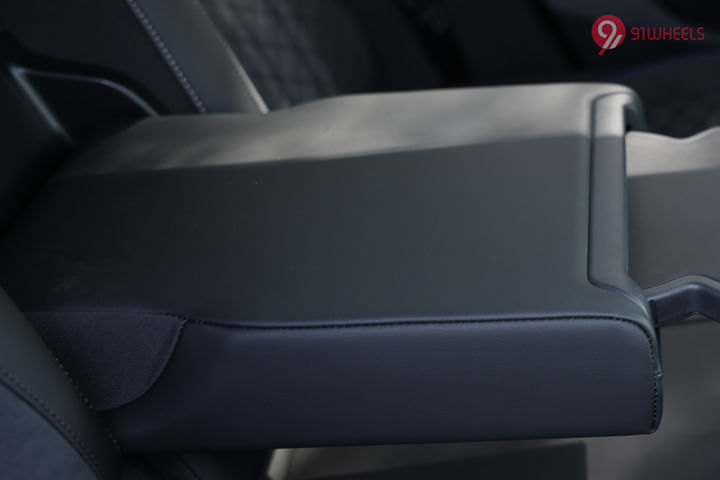 Volkswagen Tiguan R-Line Rear Row Centre Arm Rest