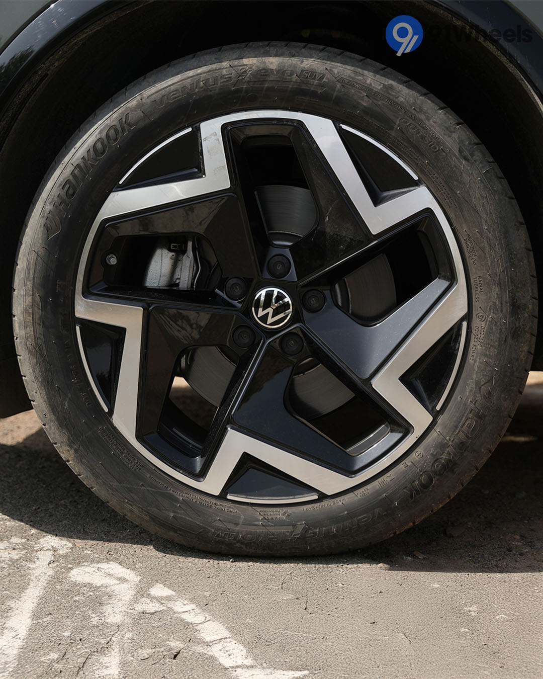 Volkswagen Tiguan R-Line Wheel Volkswagen Tiguan R-Line Wheel