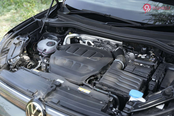 Volkswagen Tiguan R-Line Engine Shot