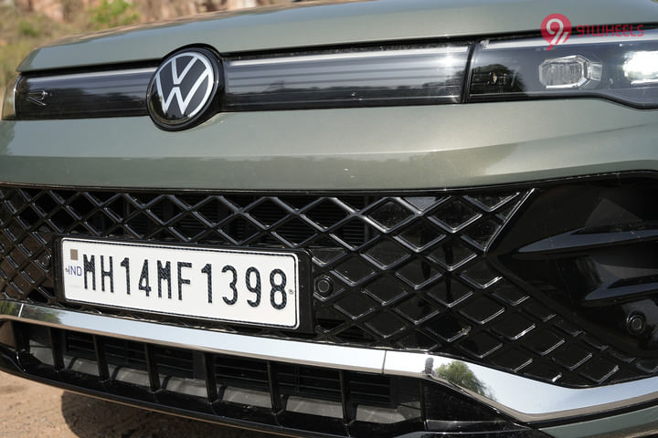 Volkswagen Tiguan R-Line Grille