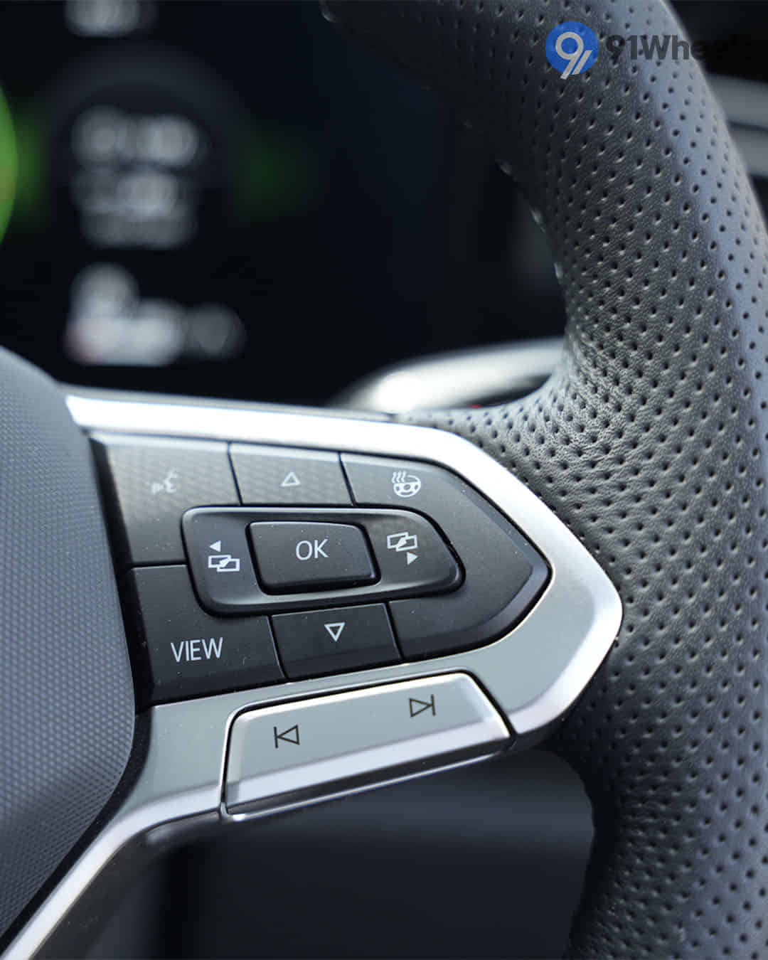 Right Steering Mounted Controls