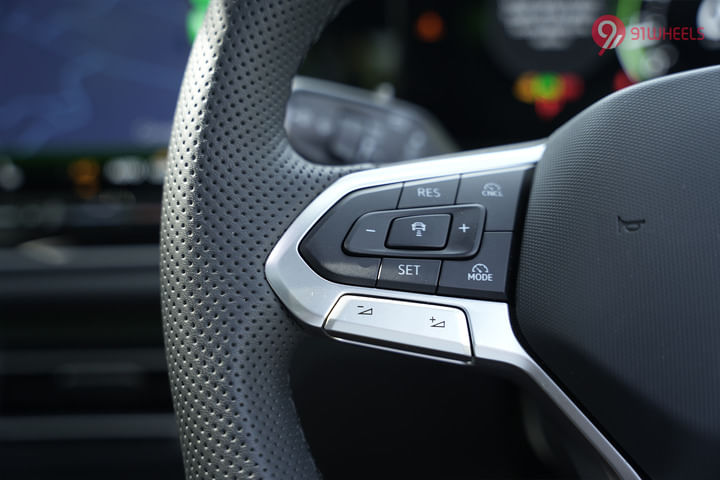 Volkswagen Tiguan R-Line Left Steering Mounted Controls