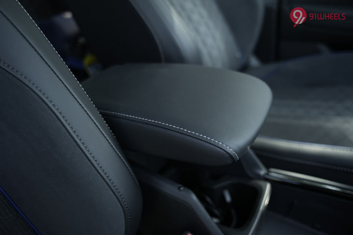 Volkswagen Tiguan R-Line Front Centre Arm Rest