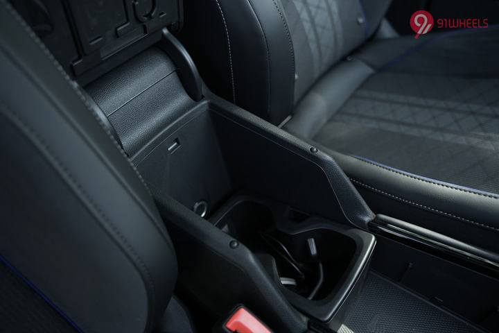 Volkswagen Tiguan R-Line Center Console/Centre Console Storage