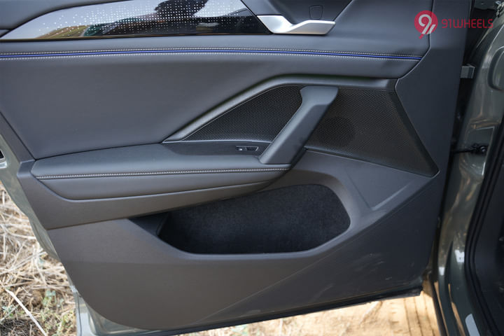 Volkswagen Tiguan R-Line Front Passenger Side Door Pad