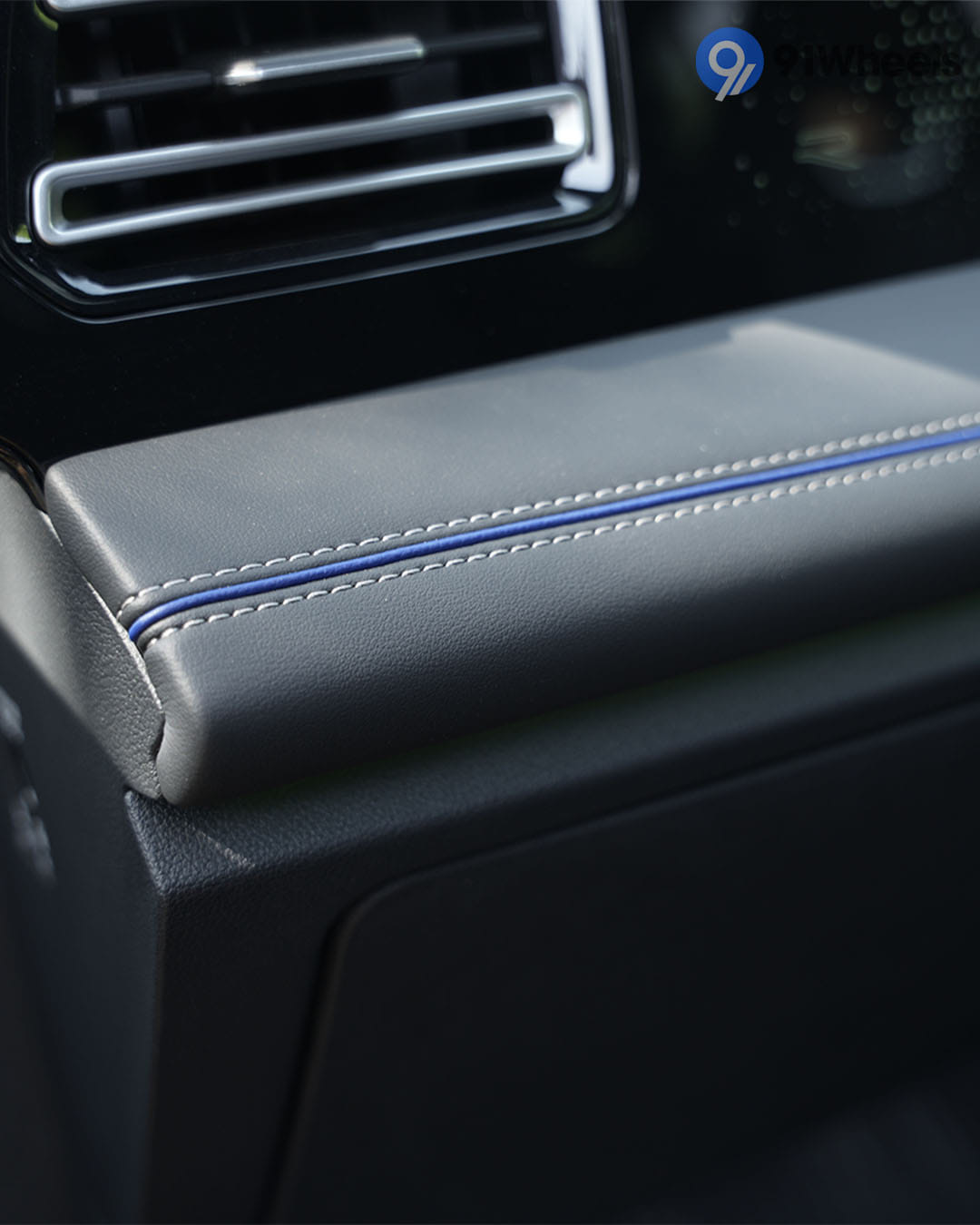 Volkswagen Tiguan R-Line Front Passenger Airbag Volkswagen Tiguan R-Line Front Passenger Airbag