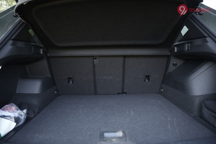Volkswagen Tiguan R-Line Bootspace