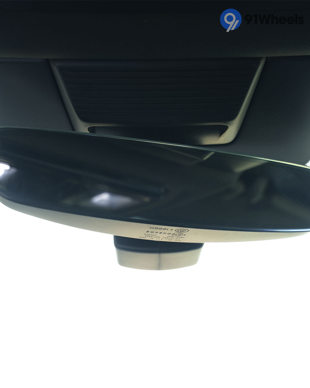 Volkswagen Tiguan R-Line Inner Rear View Mirror Volkswagen Tiguan R-Line Inner Rear View Mirror